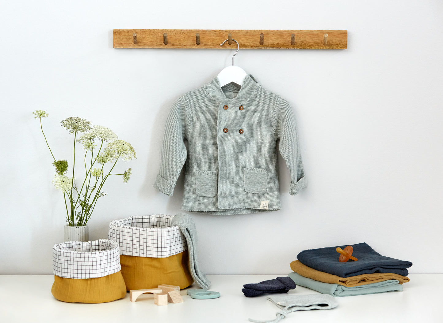 Strick-Kapuzenjacke: Knitted Hoodie Garden Explorer